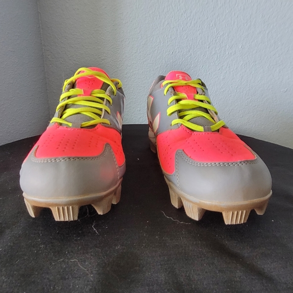 Under Armour fast pitch cleats - Picture 2 of 7